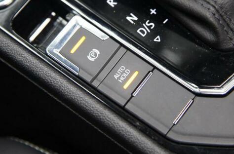 車上這3個(gè)鍵千萬(wàn)別亂按，輕則事故，重則傷亡！